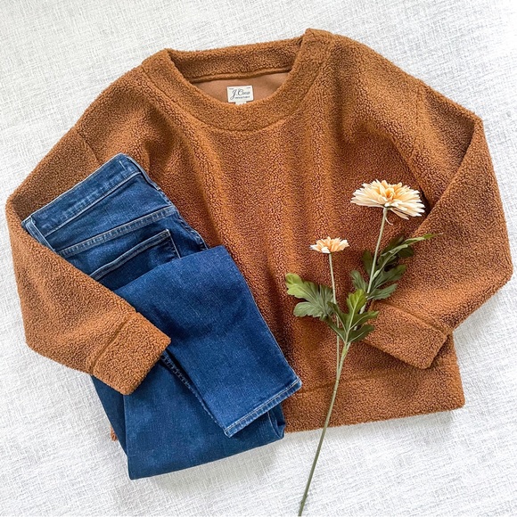 J. Crew Sweaters - J. Crew fleece pullover sweater.